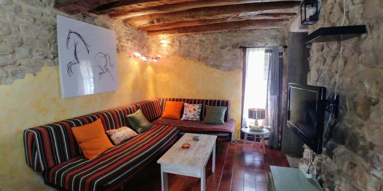 Apartamento Sierra De Guara Apartment Paules Exterior photo
